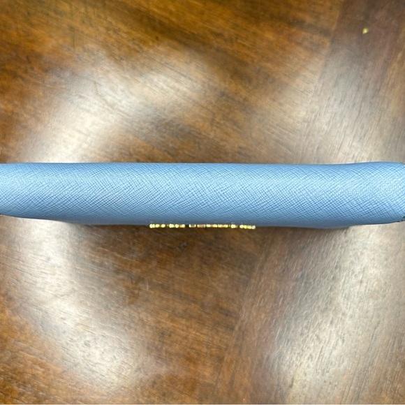 Michael Kors' saffiano leather wallet. Inspirational quote - Picture 6 of 14